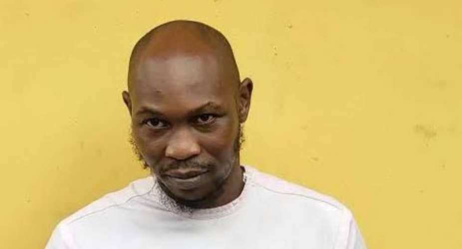 AY responds to Seun Kuti’s over smelly mouth allegation
