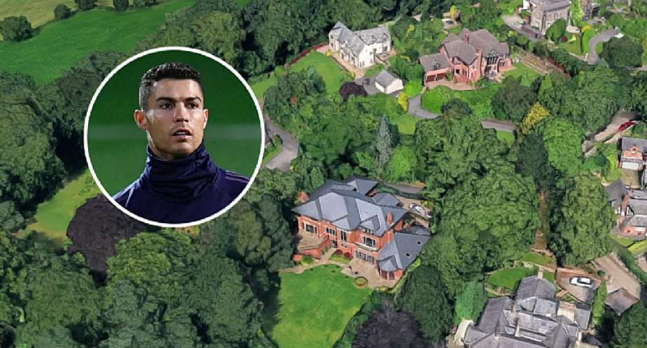 Cristiano Ronaldo To Sell Manchester Mansion