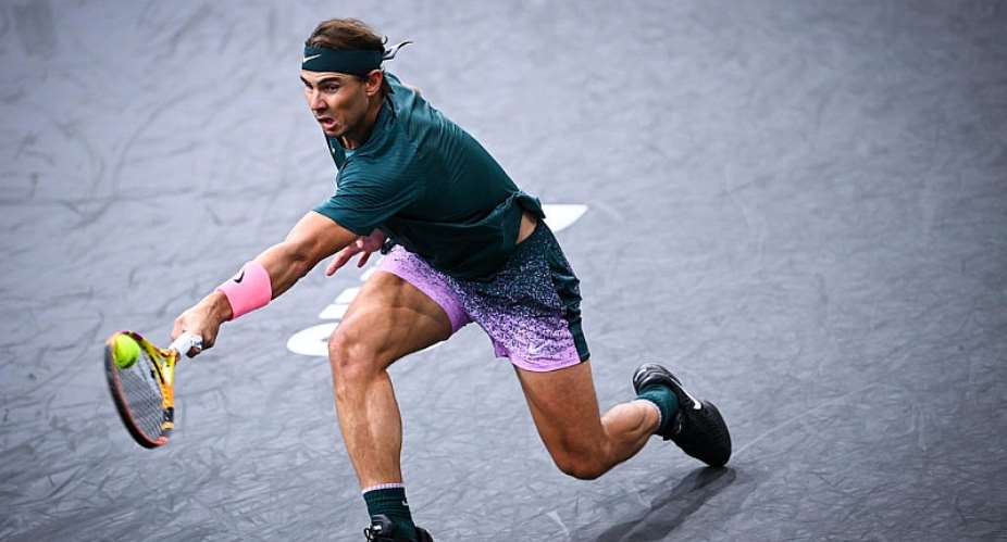 Nadal reaches Paris Masters last eight with win 1,001