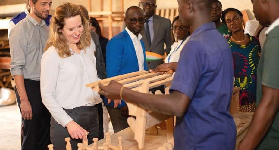 DG Pope during her visit to Abel Center in Bassam which offers a safe haven for survivors of trafficking. Photo: IOM 2025 / Mohamed Diabat