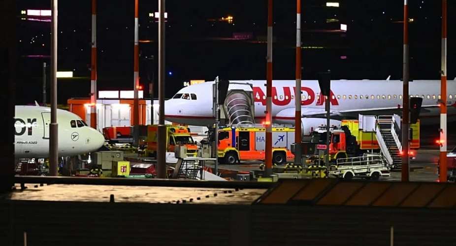 Hostage-taking at Hamburg Airport in Germany ended, child freed