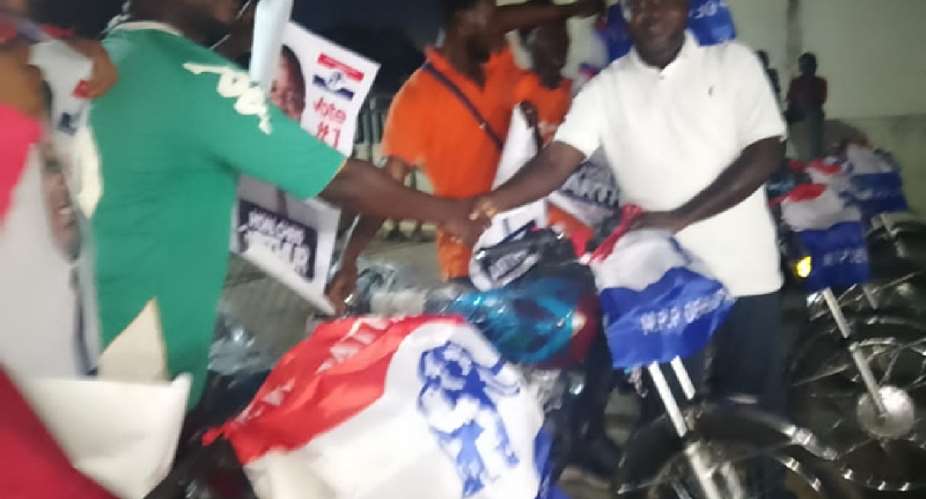 Chris Arthur distributes motorbikes to Okada riders to kick-start their businesses
