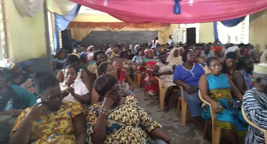 Madina MP Supports 182 Madina Market Women With Soft Loans