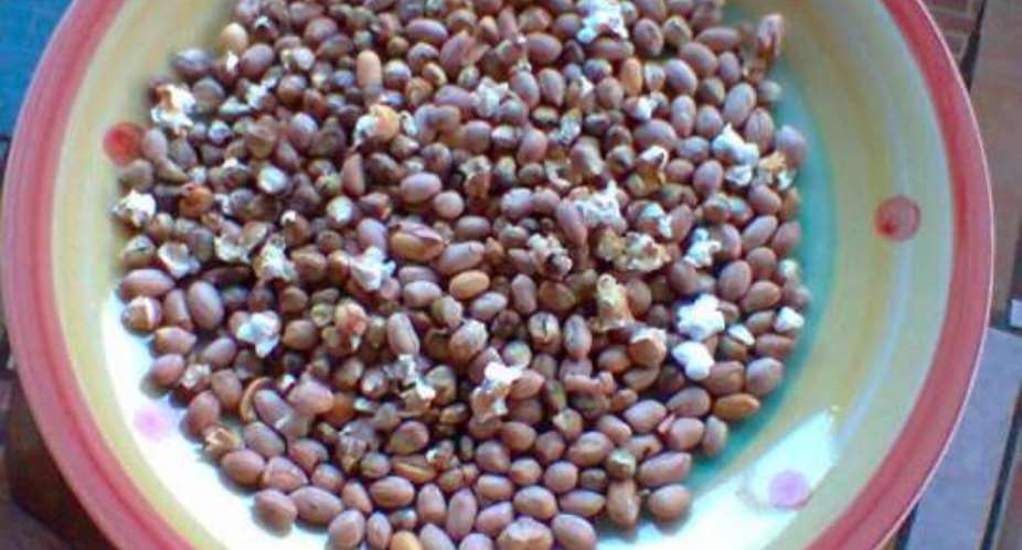 Stop eating contaminated maize and groundnuts to avoid liver cancer