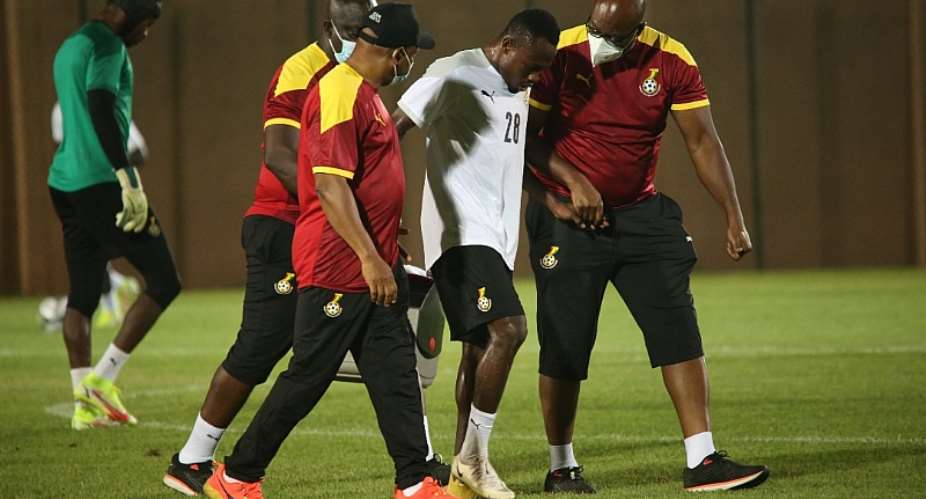 2021 AFCON: Ghana midfielder David Abagna picks up toe injury in Cameroon