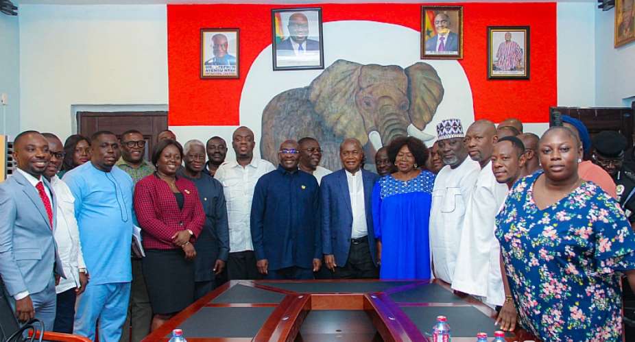 Bawumia to raise funds to support NPP polling station officers to acquire membership cards