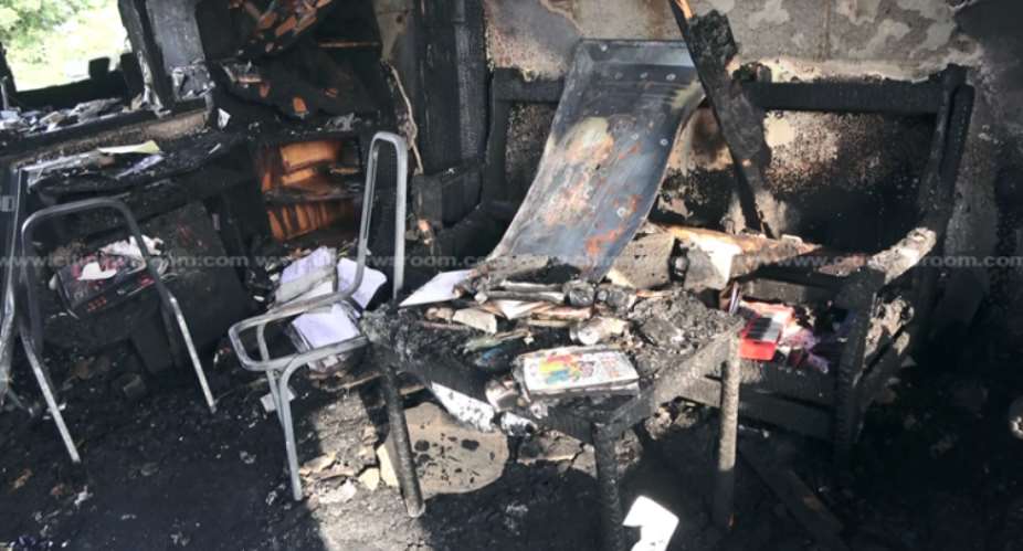 Fire Service Probes Army Officers Mess Inferno