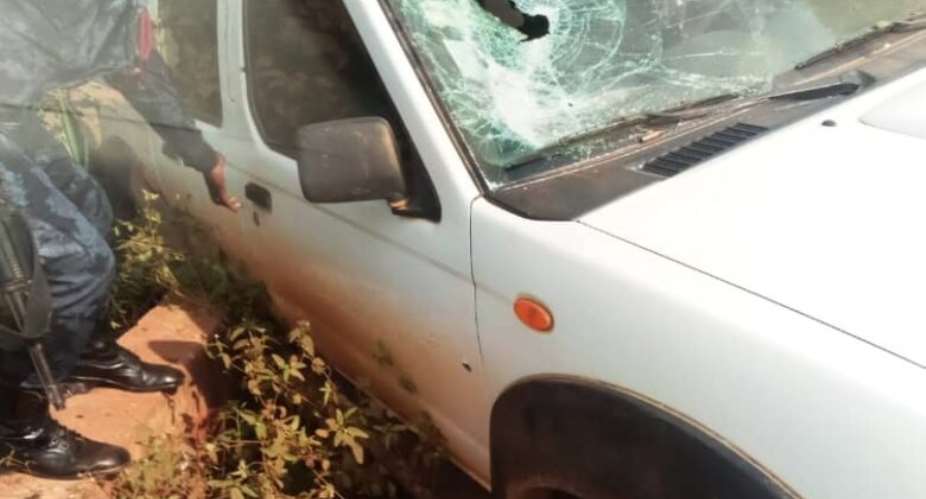 Robbers kill police officer, steal cash in Bullion Van