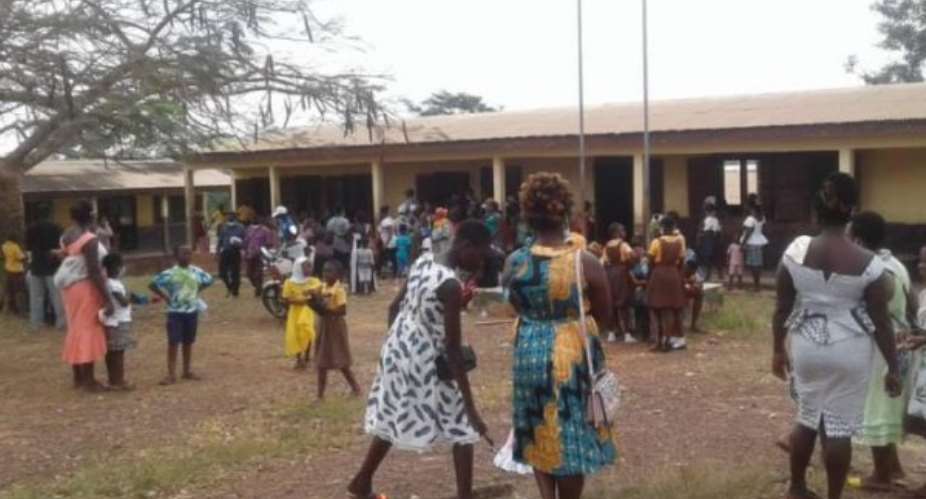 Don't over enroll school pupils - Director of Education