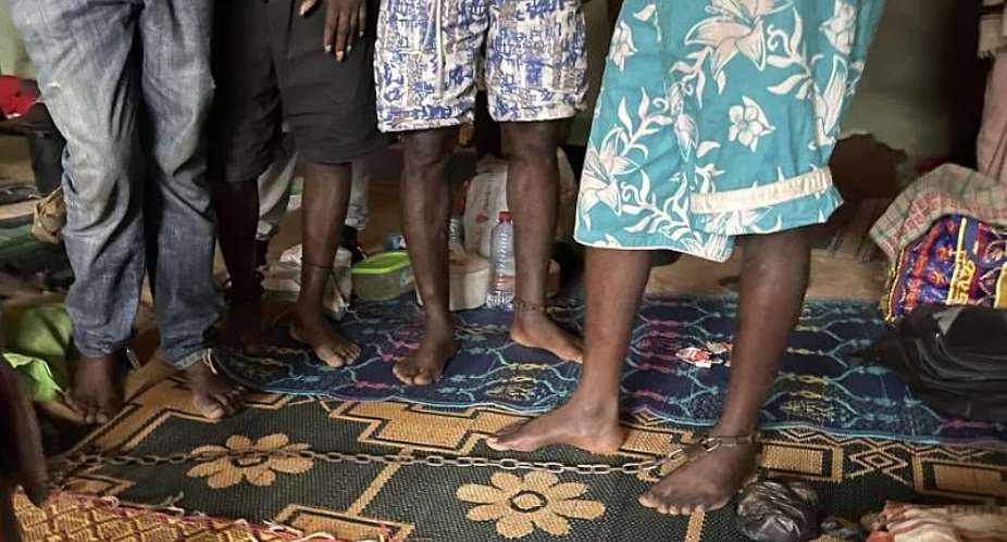 In one traditional healing center in Ghana, Human Rights Watch found 22 men in a dark, stifling room, all of them with chains, no longer than half a meter, around their ankles. One man said: Please help us. We have a human right to freedom.      2022 Shantha Rau BarrigaHuman Rights Watch