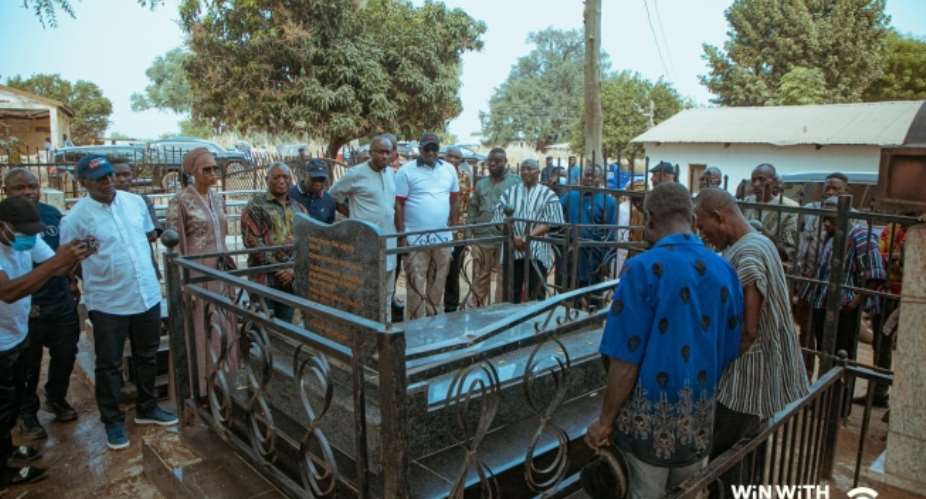 Bawumia Pays Tribute to S. D. Dombo During Upper West Campaign Tour