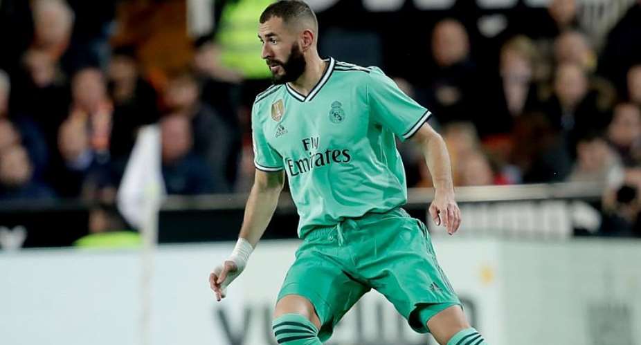 La Liga: Benzema Salvages Madrid Draw  With Clasico Looming
