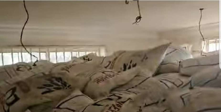 A/R: NDC intercepts over 10,000 bags of fertilizer allegedly hidden in house by NPP in Sokoban