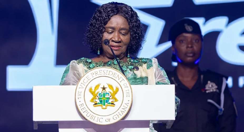 Vice President urges filmmakers to pursue depth and professionalism