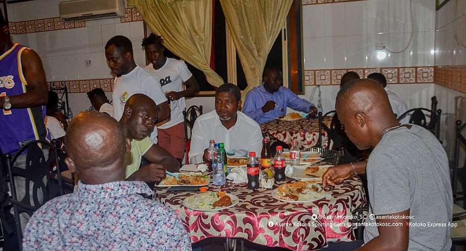Maxwell Konadu Dines With Asante Kotoko Players PHOTOS