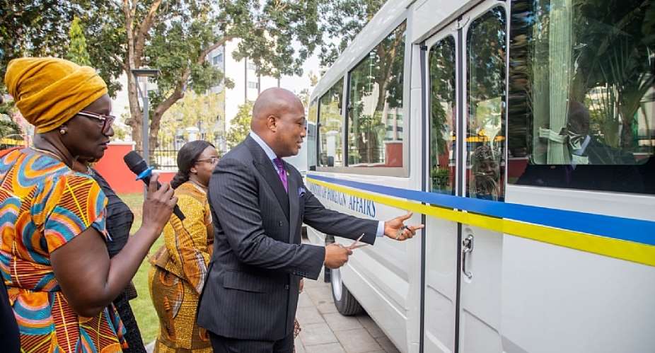 Ablakwadeploys six new buses to ease transport burden of Foreign Affairs Ministry staff