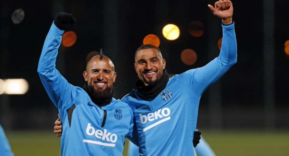 Kevin-Prince Boateng Train With New Barcelona Teammates PHOTOS