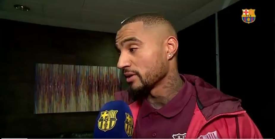 Kevin Prince Boateng Arrive At Barcelona To Complete His Move VIDEO