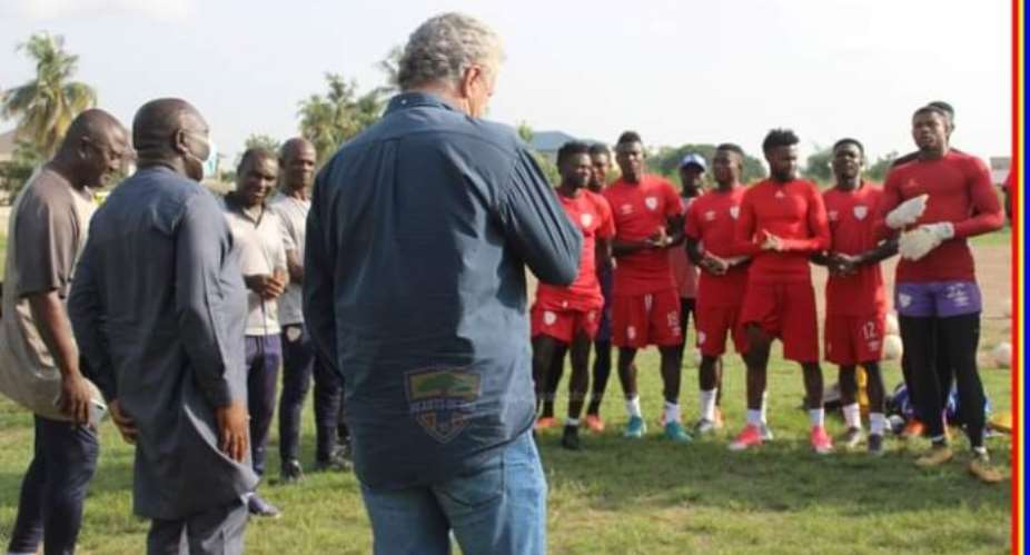 Kosta Papic with Hearts of Oak players
