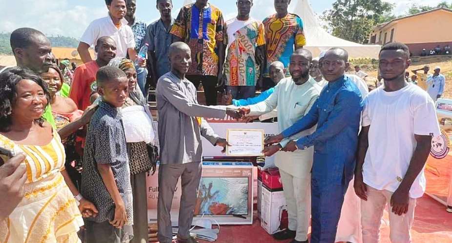 16 farmers, 2 officials honored at 39th National Farmers' Day at Akrofuom
