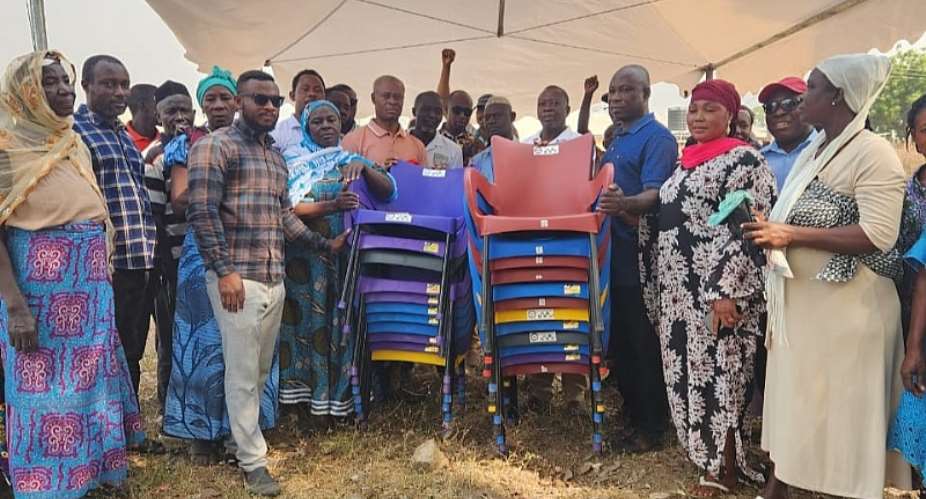 Bole-Baboi MP supports MO community with giant canopies and metallic plastic chairs