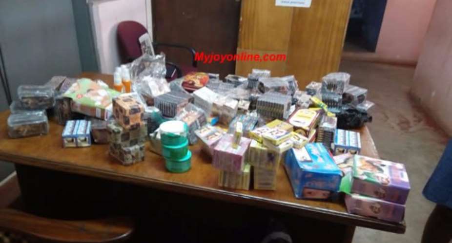 Four Nigeriens held for possessing counterfeit drugs