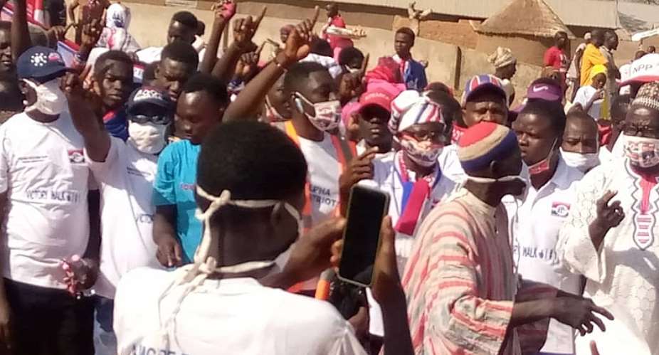Tempane: NPP Constituency executives fight NPP group demanding DCE removal