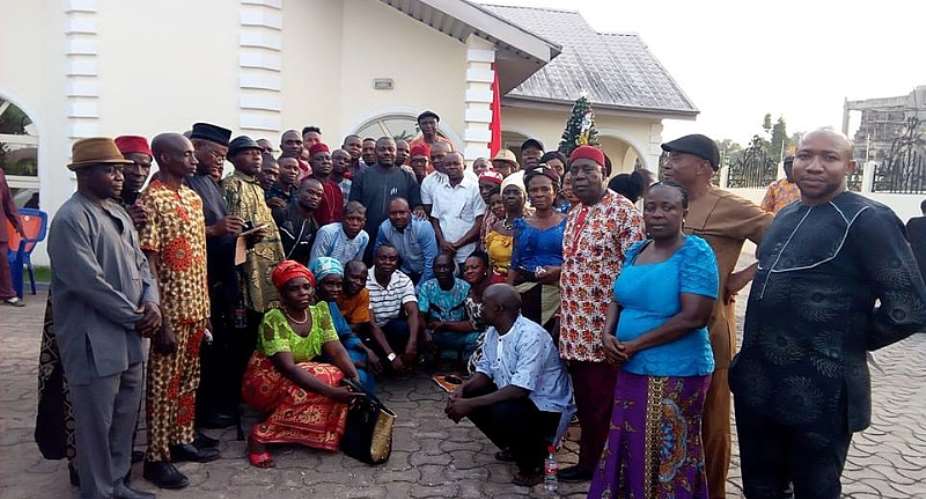 Imo 2019: Izombe Community Adopts Ihedioha, Irona
