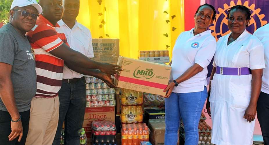 Children Living With HIV/AIDS in Obuasi receive food items