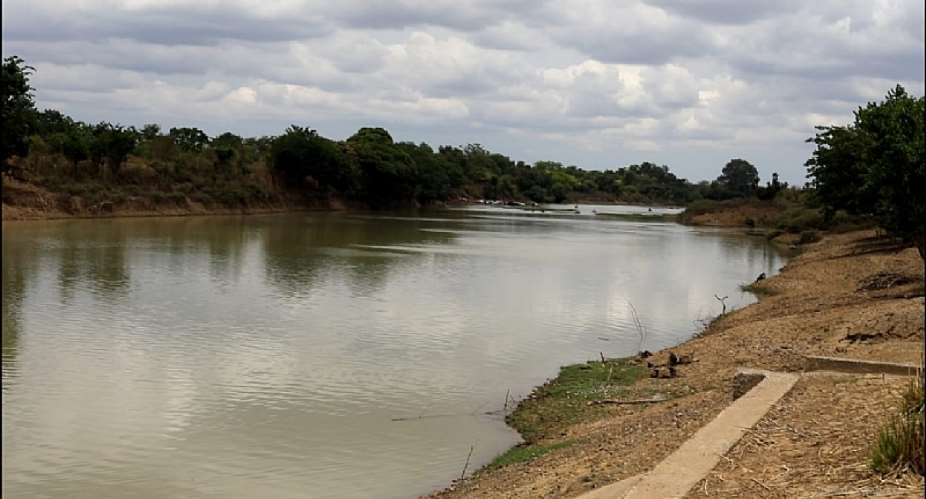 Environment Care Group/kindomo Complements Efforts To Avert Flooding Along The Black Volta