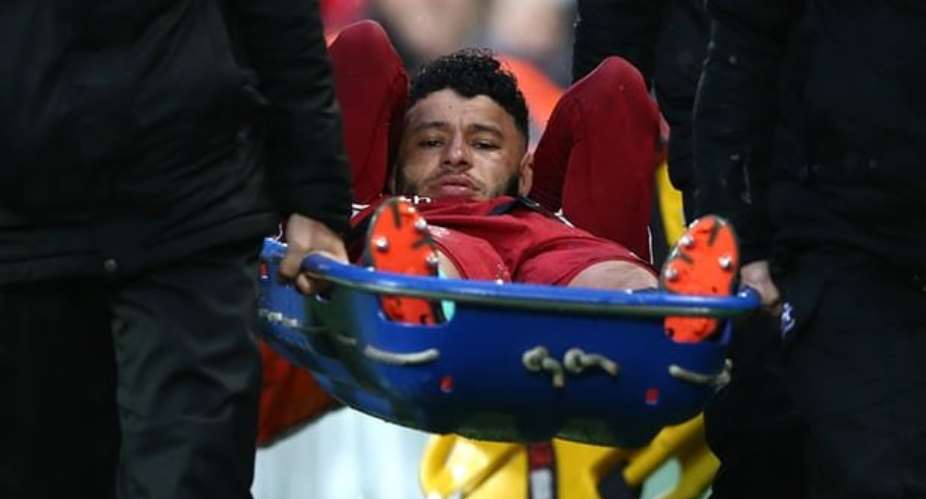 Oxlade-Chamberlain: Liverpool Midfielder Has Ankle Ligament Damage