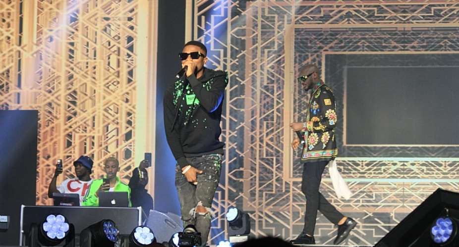 Video: 2baba inspired me to make music – Wizkid declares at 2babaLive