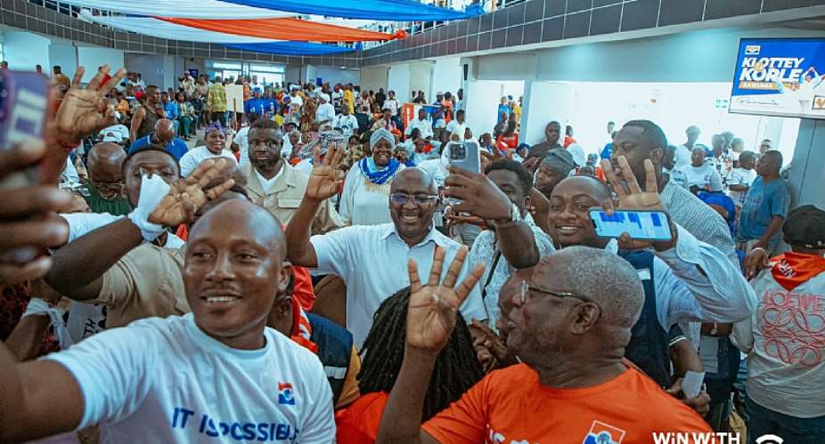 Xmas Crowds: Is Dr. Bawumia Deceived or Trying to Deceive?