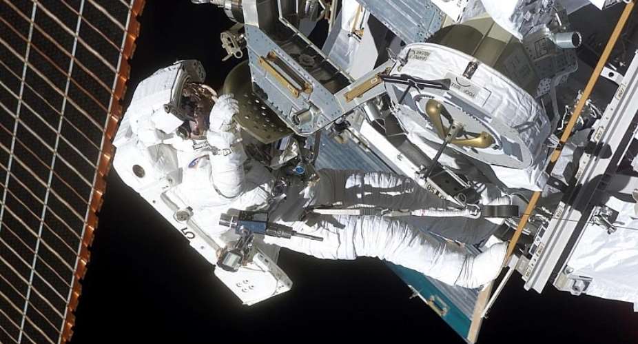 Former French astronaut Philippe Perrin recounts spacewalks as ISS turns 25