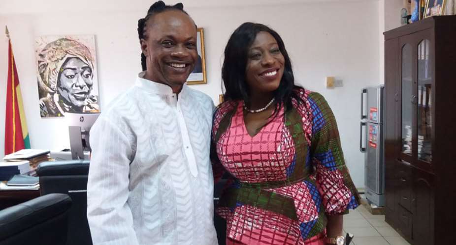 Daddy Lumba in a pose with Catherine Afeku