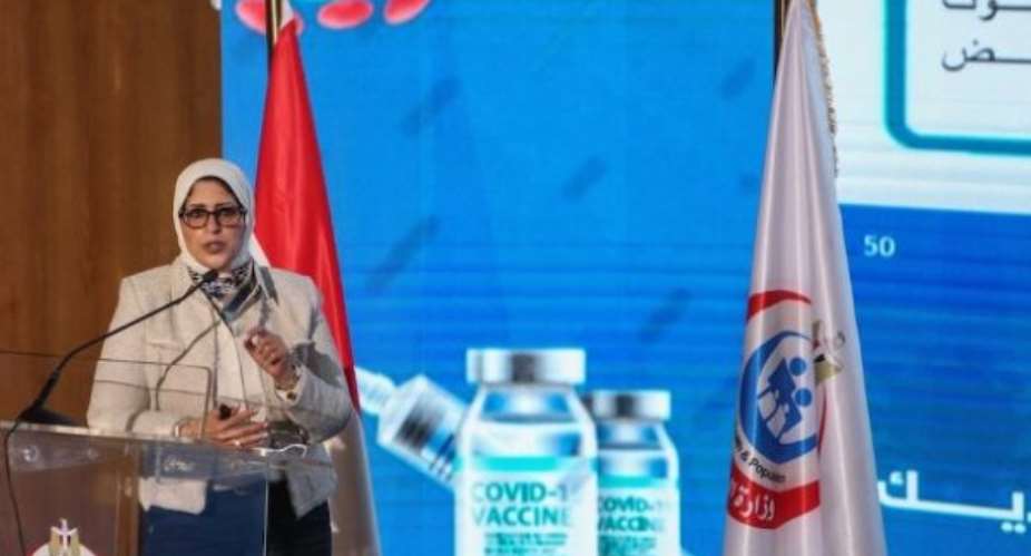 Covid-19: Egypt begins mass vaccination with shots for medical workers