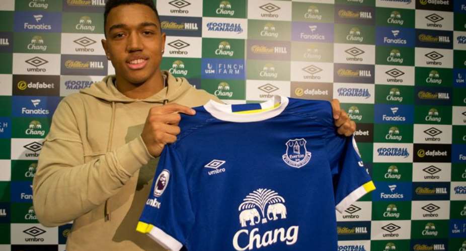 English side Everton sign Ghanaian striker Anton Donkor