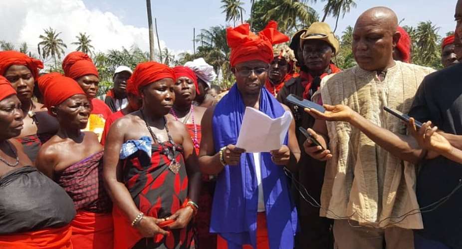 Our spiritual father says vigilantes are being recruited, armed, dressed in military uniforms to foment trouble but we shall see — Ketu South traditional leaders