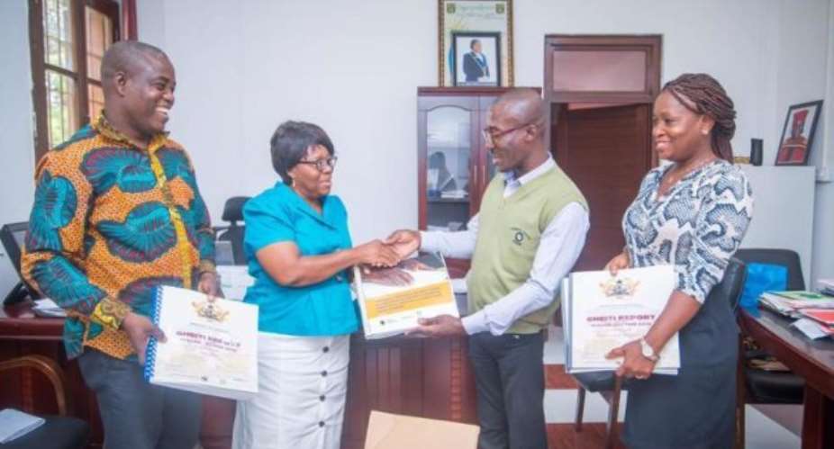 ACEP Supports UG Library With Materials For The Blind