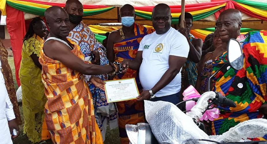 Nana Tuah Takyi left Receiving A Certificate From The MCE