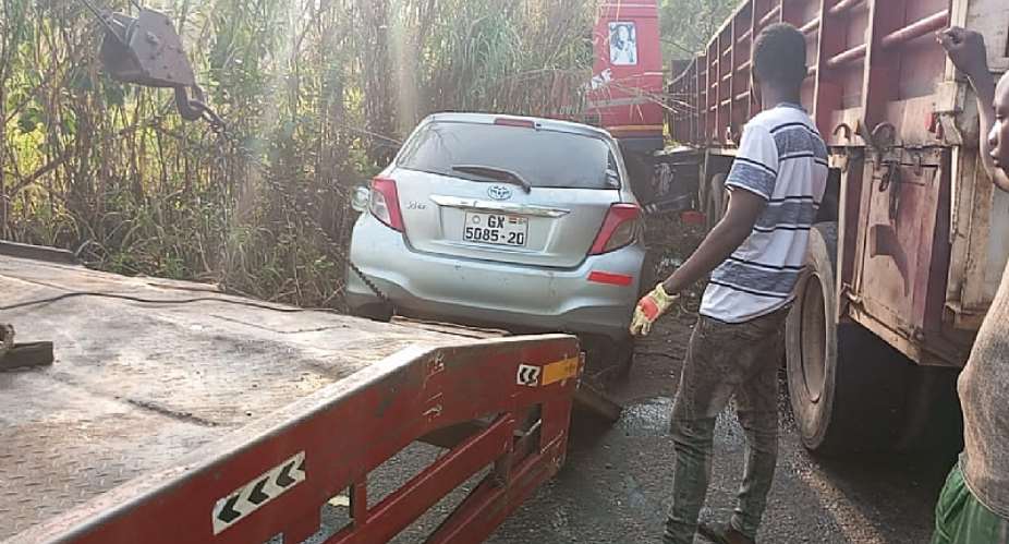 Pastor, three others receiving treatment after car crash on Accra-Kumasi highway