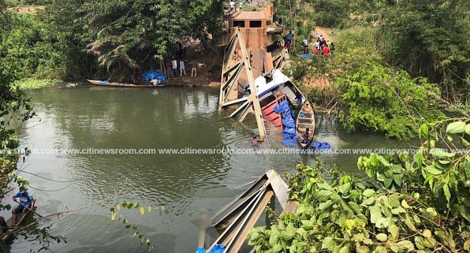 Collapsed steel bridge linking Adidome, Juapong leaves residents stranded