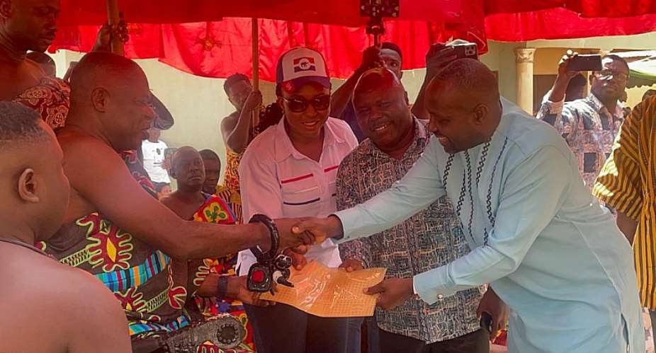Government returns 13,000-acre Ejura farms to Traditional Council, ending ownership dispute
