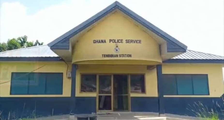 Accra: Land guards set new police station ablaze at Tenbibiano