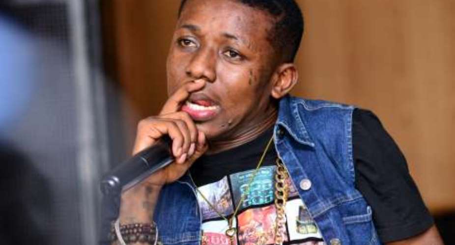 I Dont Have Enough Money to get Married nowSinger, Small Doctor