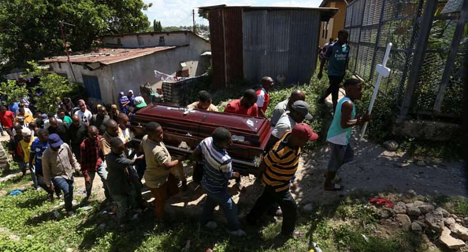  Emmanuel Herma/Reuters
