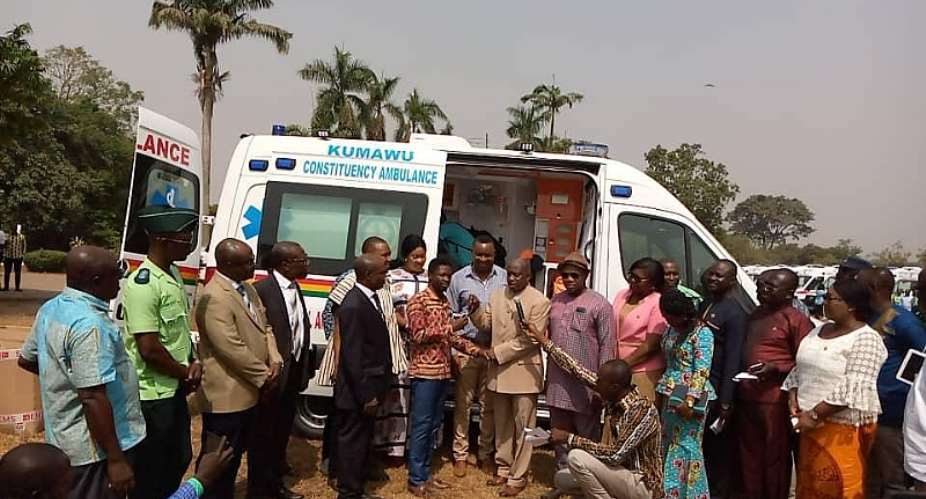 AR: Regional Minister Presents 47 Ambulances To MMDCEs