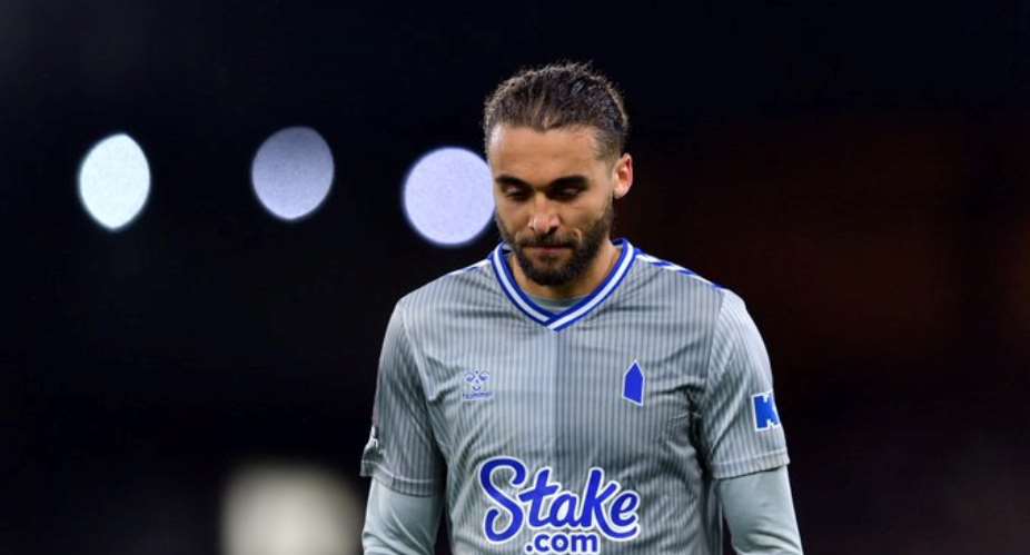 Ten-man Everton hold Crystal Palace to force FA Cup third-round replay