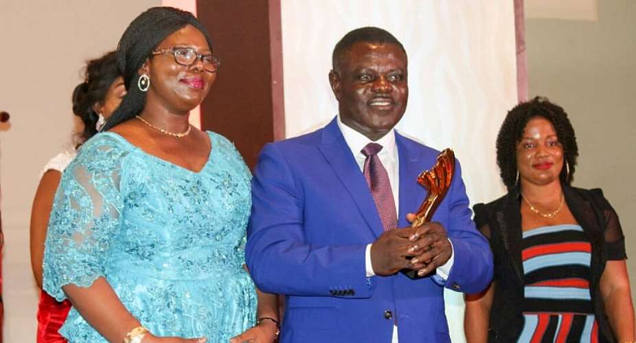 Dr. Kwame Kyei Gets Best Sports CEO Award