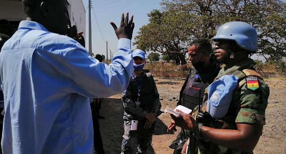 Ghanaian peacekeepers provide lifesaving aide to civilian gunshot victim in South Sudan